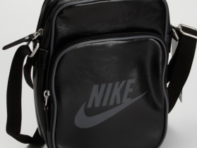 Nike联名蒂芙尼挎包：运动奢华碰撞的潮流新宠