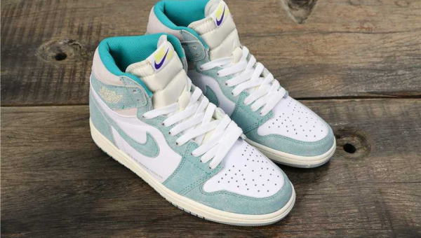 Nike蒂芙尼绿AJ:潮流与经典的完美碰撞第1张-纯原莆田鞋工厂直销,品质保证,信心之选 Nike蒂芙尼绿AJ:潮流与经典的完美碰撞